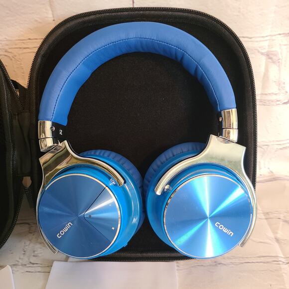 Cowin E7 Pro Bluetooth Noise-Cancelling Over Ear Headphones Blue